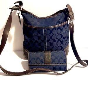 COACH - Authentic coach blue/brown messenger bag with matching wallet